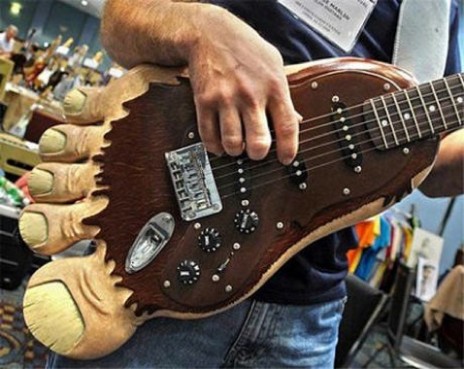 foot_guitar.jpg