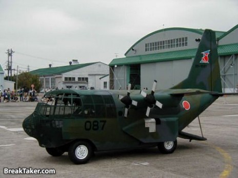 WeirdPlane.jpg