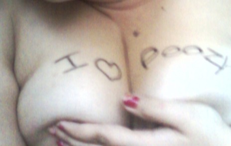 poozy_tits.jpg