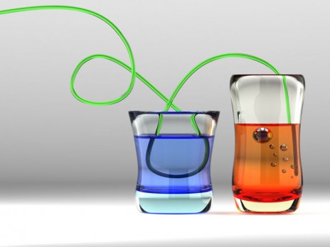 800px_Glass_is_Liquide.jpg