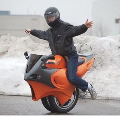 Unomotorcycle.jpg