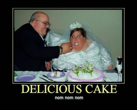 1192380658nomnomcaketk5.jpg