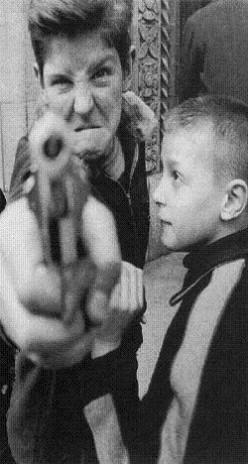 klein_boy_pointing_gun2.jpg