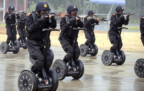 china_military_segway_tiny.jpg
