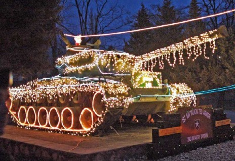 tank_christmas_decoration.jpg