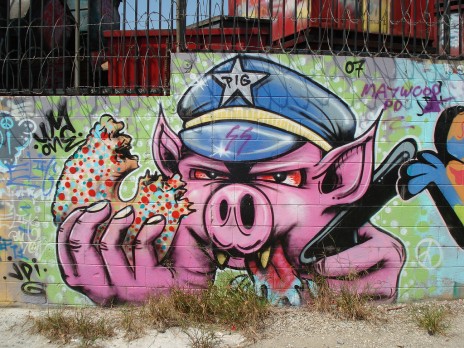 16_lapd_pig.jpg