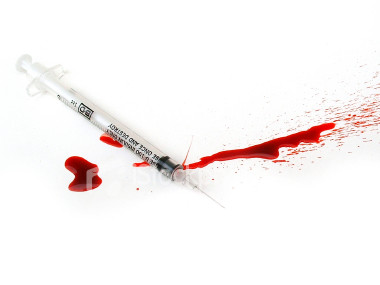 ist2_43317_syringe_and_blo.jpg