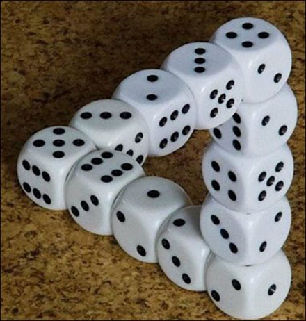 dices_optical_illusion_s44.jpg