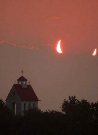 devilishere.jpg