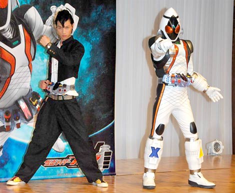 0604163134-fourze14.jpg.jpg