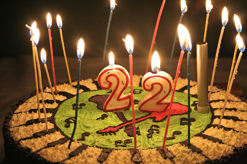 1989711920-22-bday.jpg.jpg