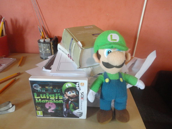 1861113592-luigi-s-year-st.jpg
