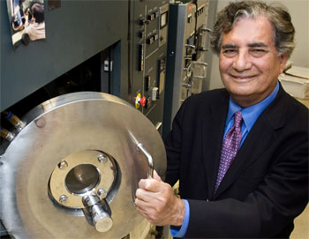 ZuhairMunir_lg.jpg