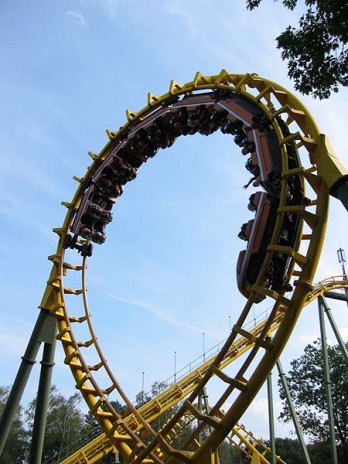 450px_Rollercoaster_Tornad.jpg