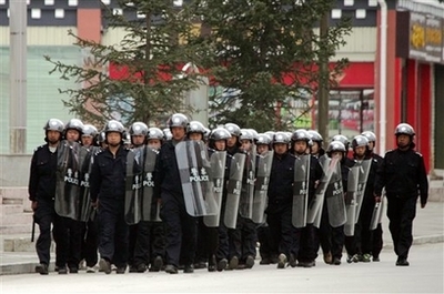 RIOTSQUAD2.jpg