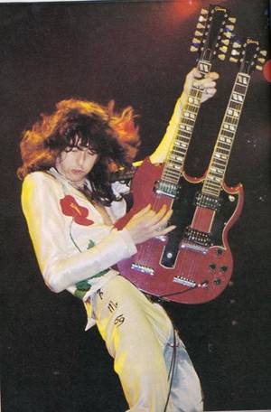 led_zep_jimmypage_crazy_gu.jpg