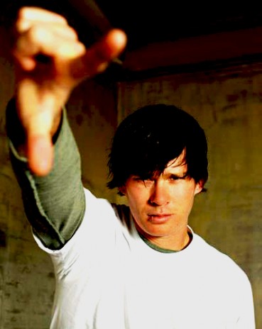 Tom_Delonge_534832yt.jpg