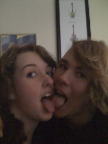 megann___josh___tounge_kis.jpg